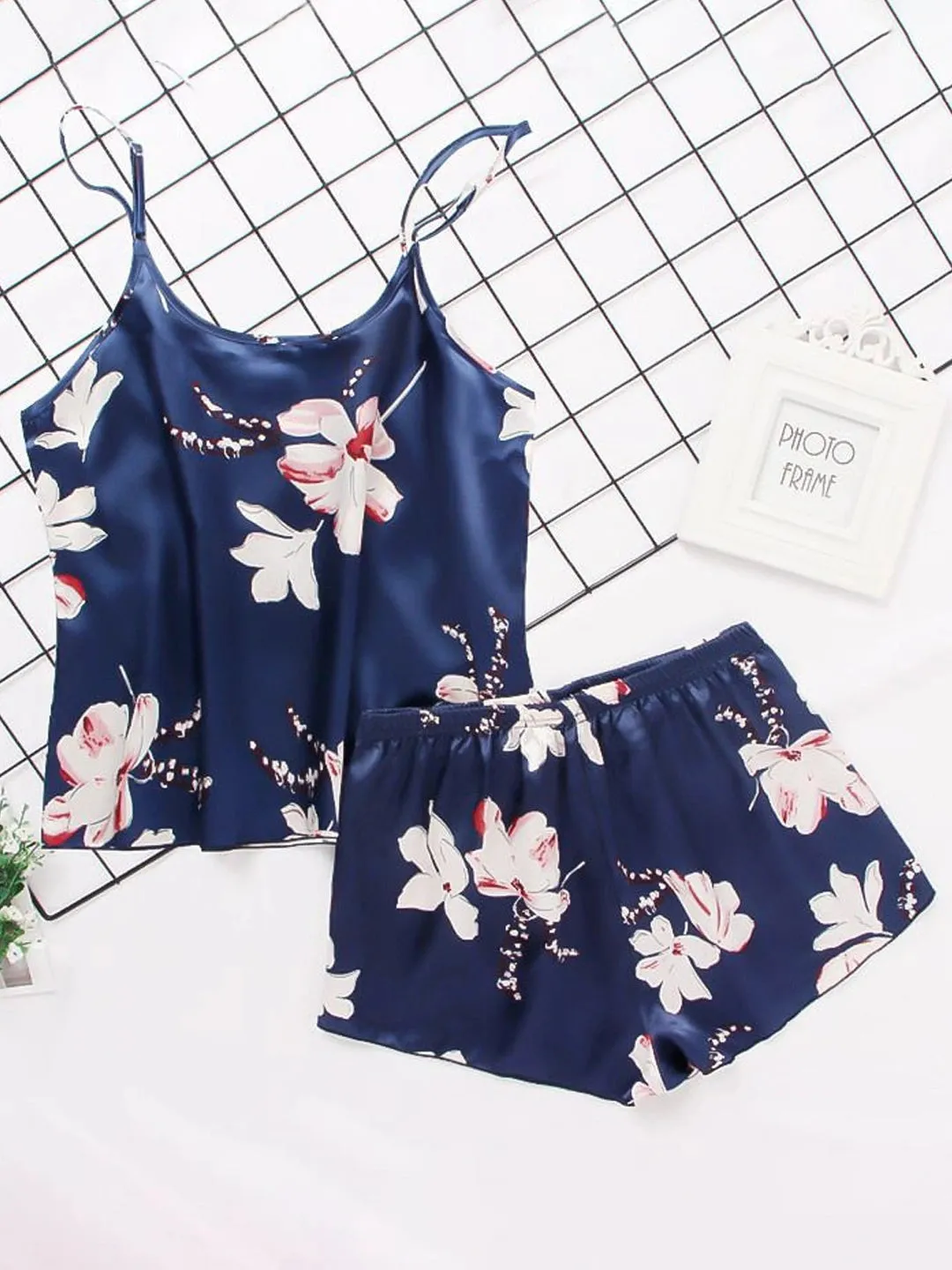 Elegante Sleepwear
