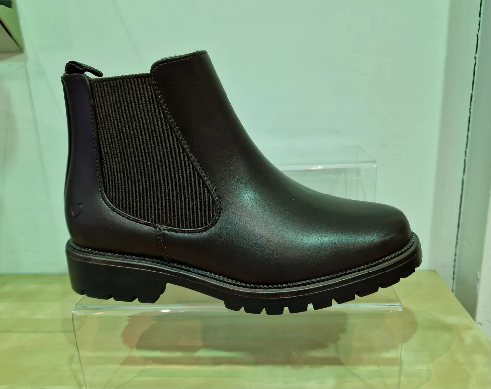 Heavenly Feet Boot Angelina Dawlish Chelsea style Ankle Boot with zip CHOCOLATE