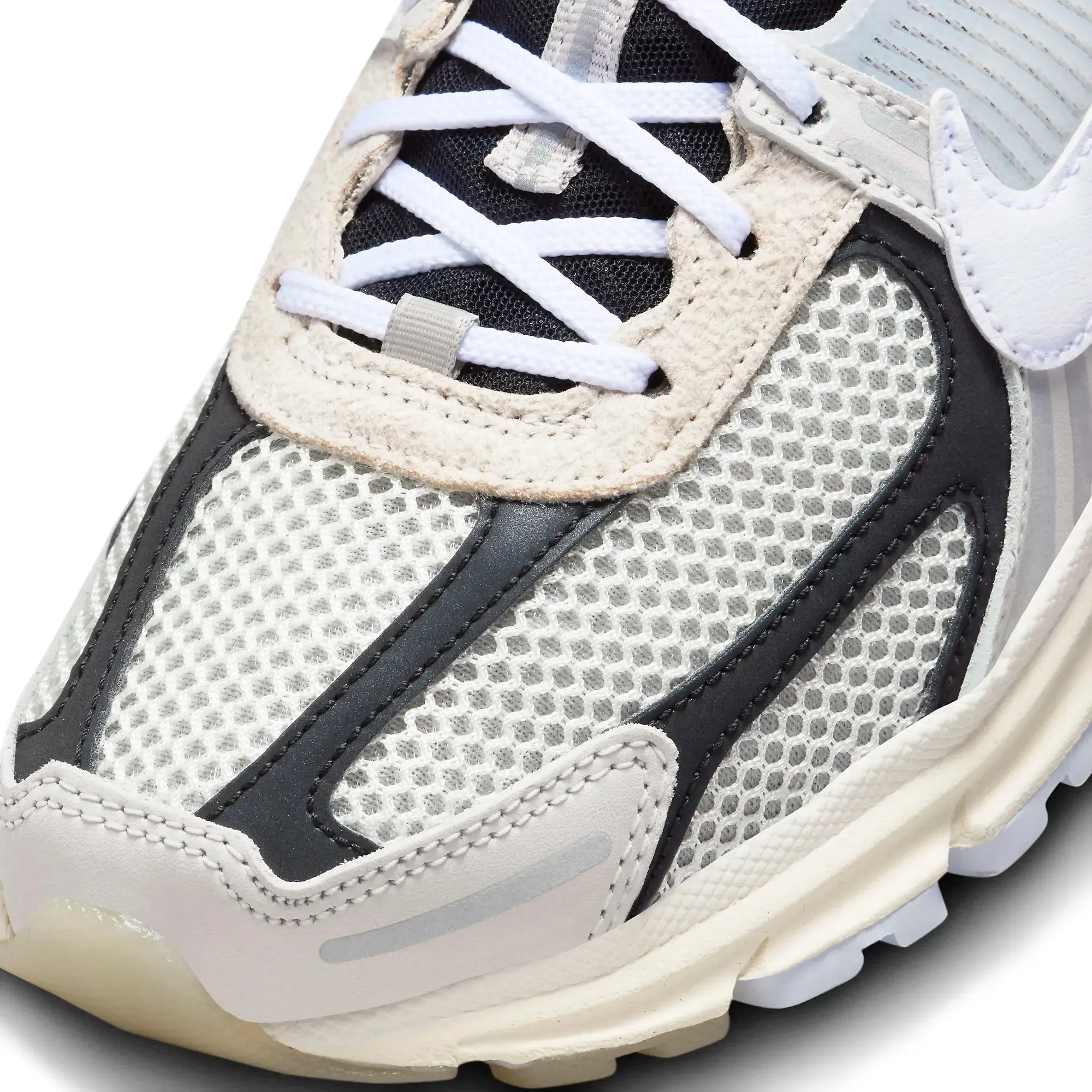 Nike Air Zoom Vomero 5 Supersonic