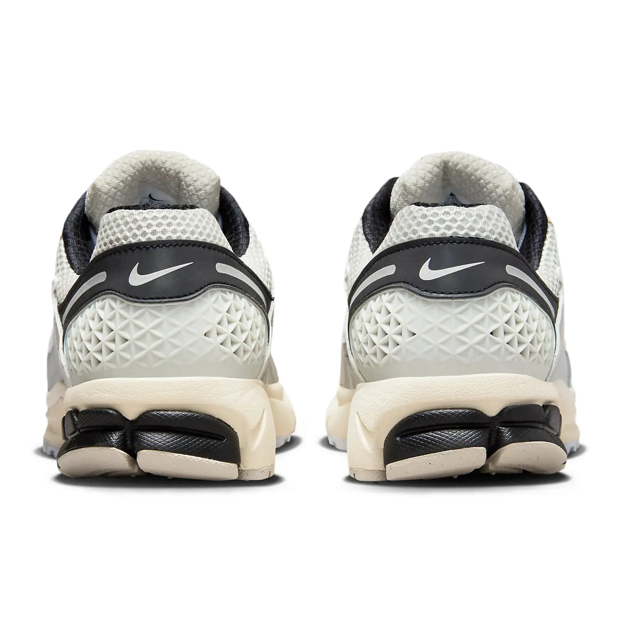 Nike Air Zoom Vomero 5 Supersonic