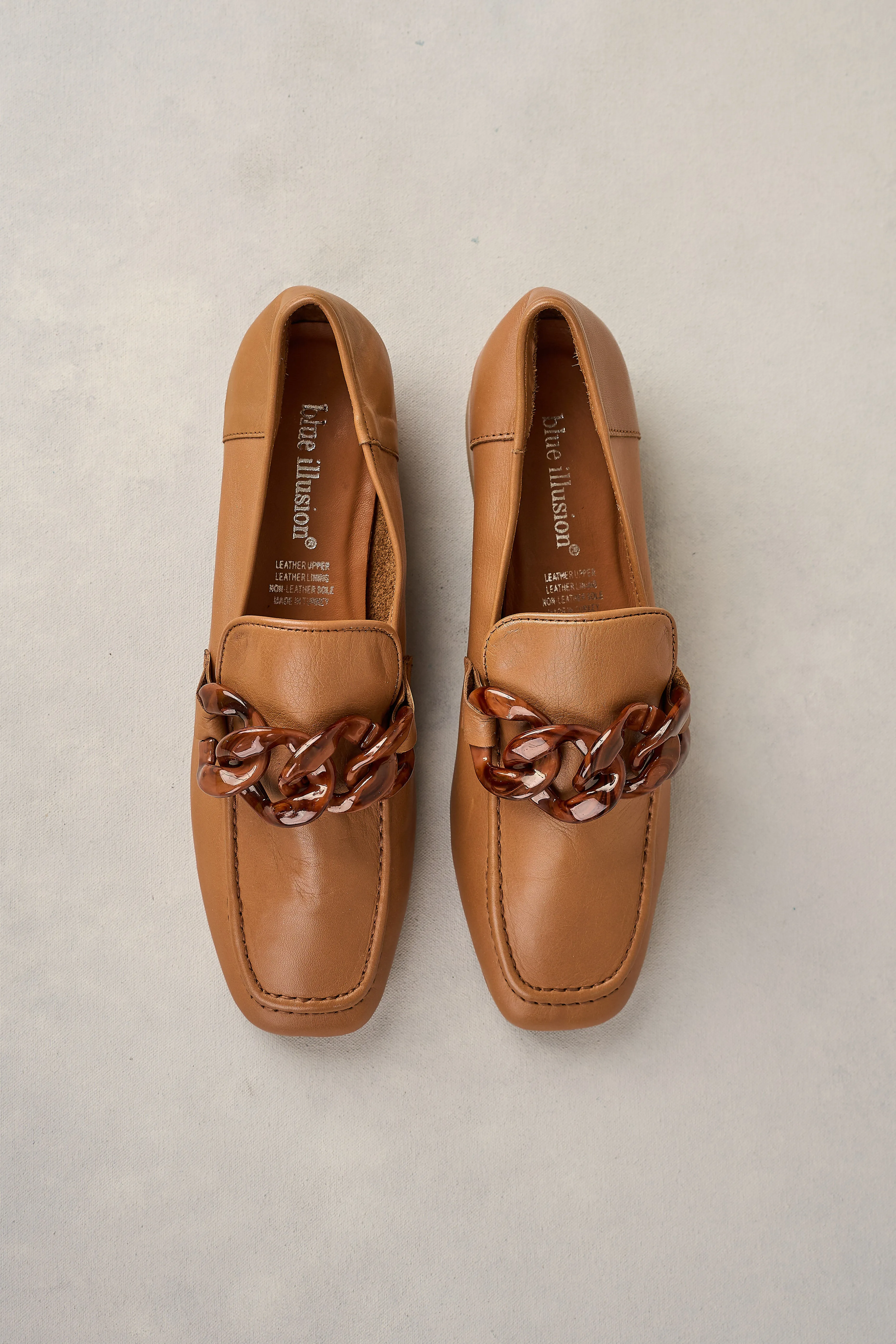 Resin Chain Trim Loafer - Tan