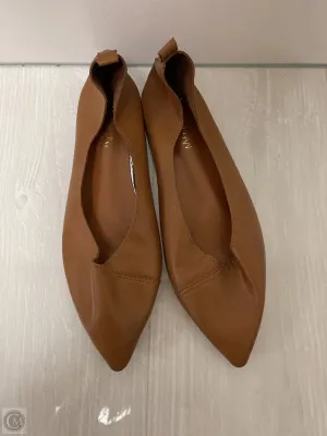 Shoes Flats By Clothes Mentor In Tan, Size: 8.5