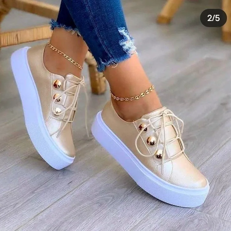 Trendy summer trainers